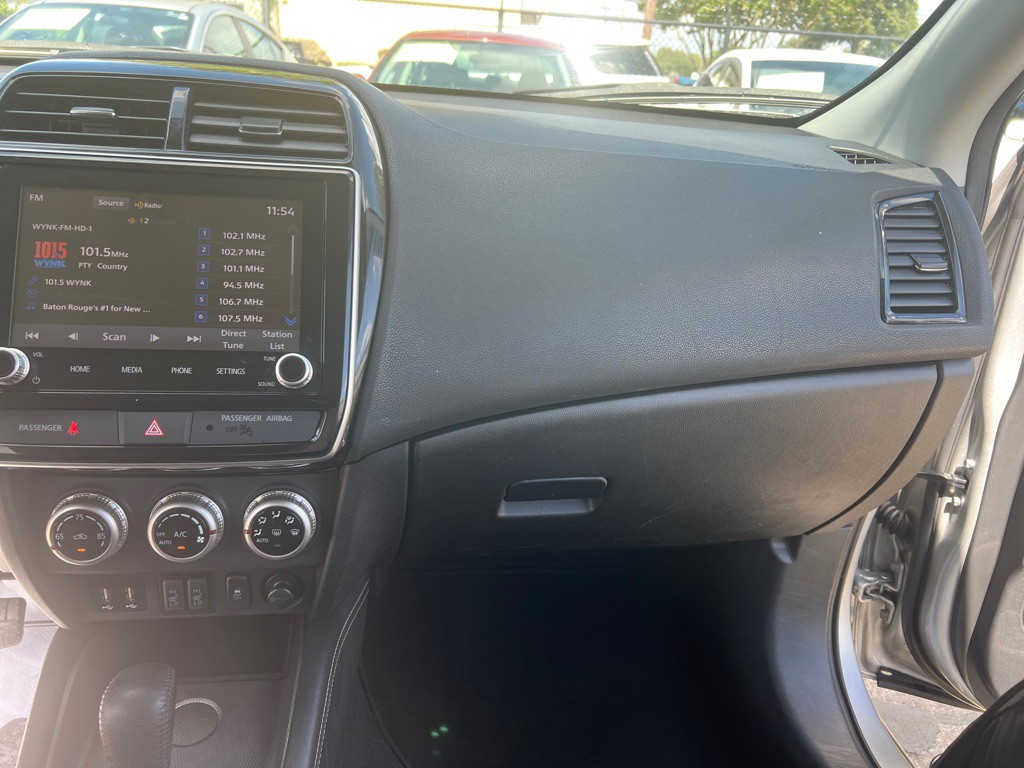 2021 Mitsubishi Outlander Image 32