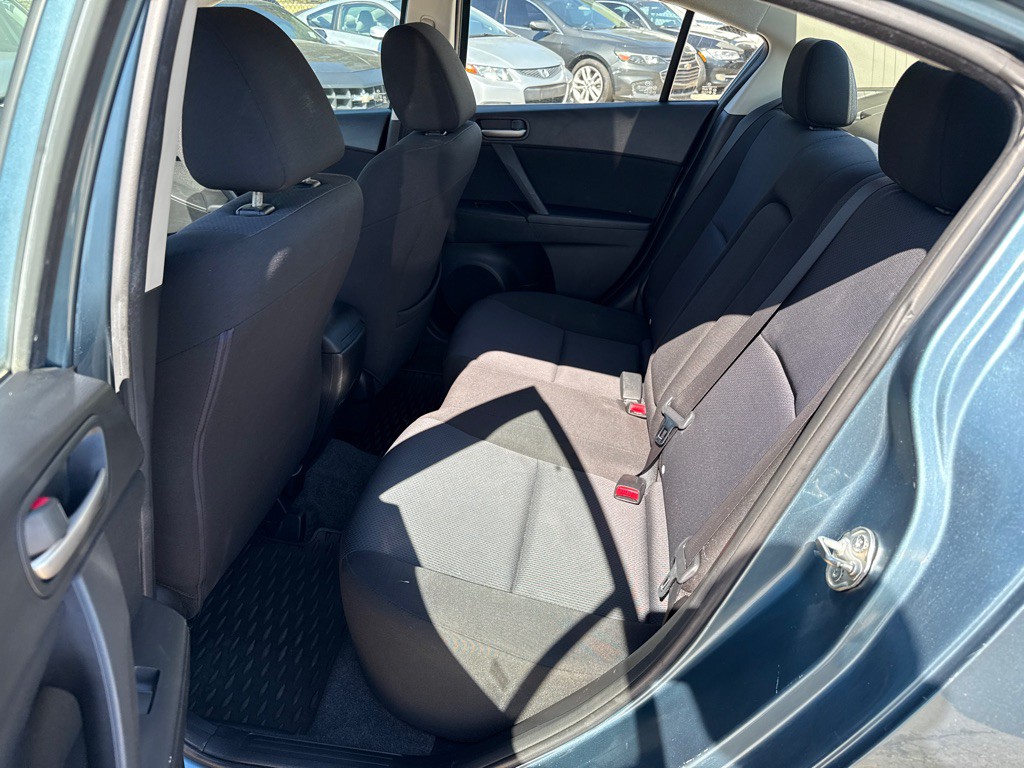 2010 Mazda Mazda3 Image 10