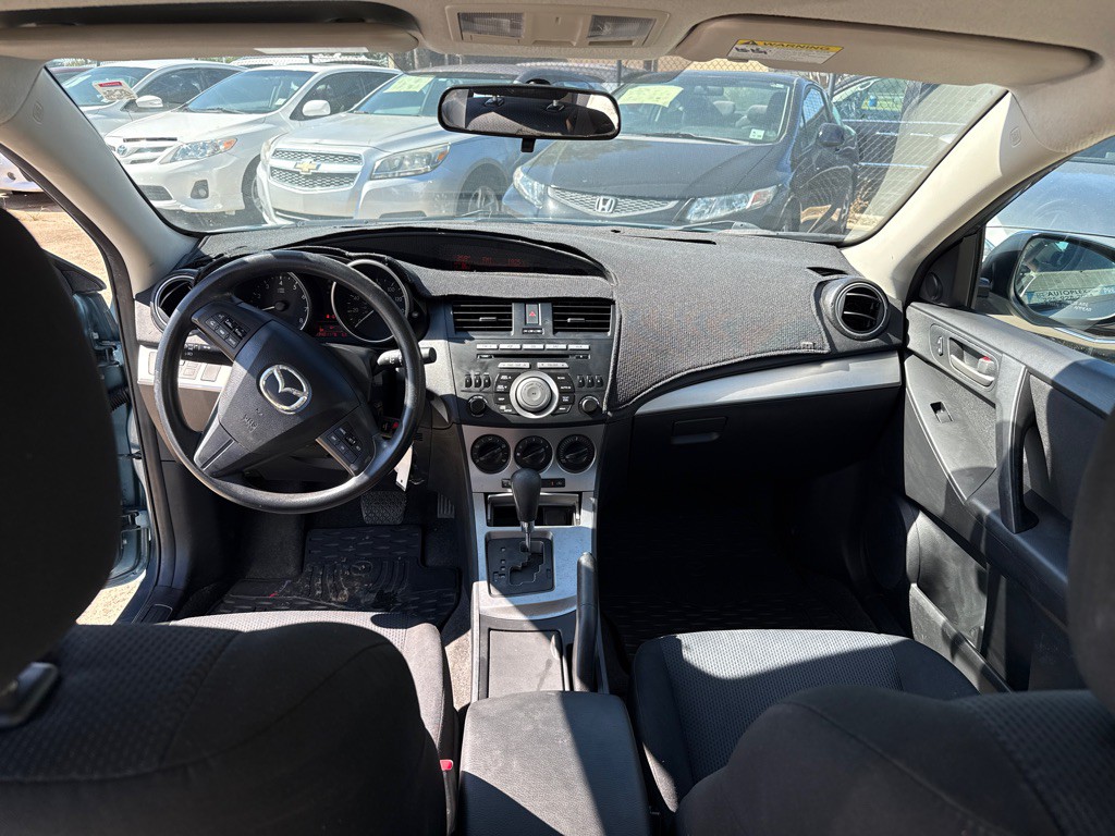 2010 Mazda Mazda3 Image 11