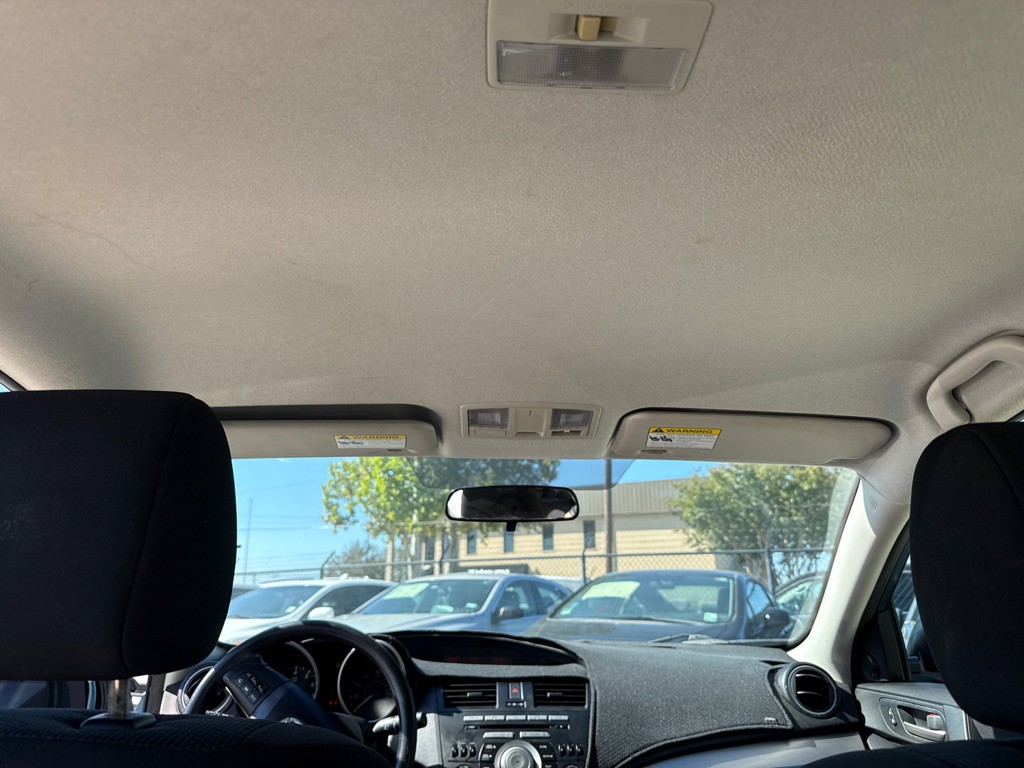 2010 Mazda Mazda3 Image 12