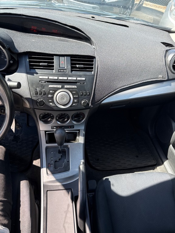 2010 Mazda Mazda3 Image 16