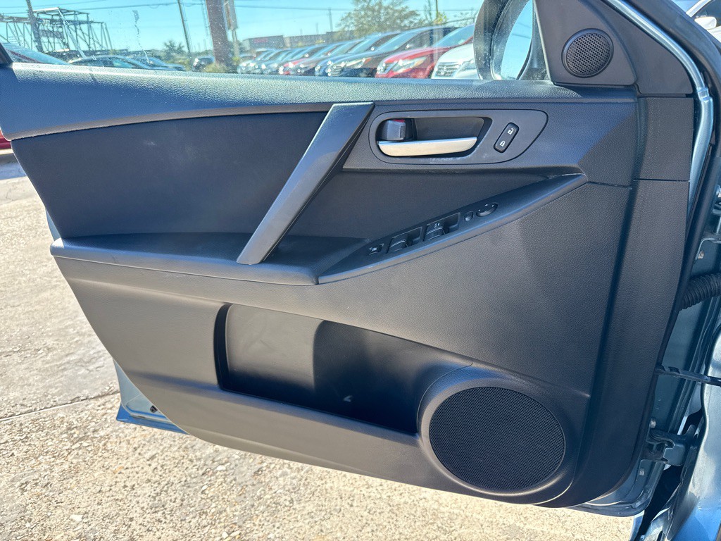 2010 Mazda Mazda3 Image 18