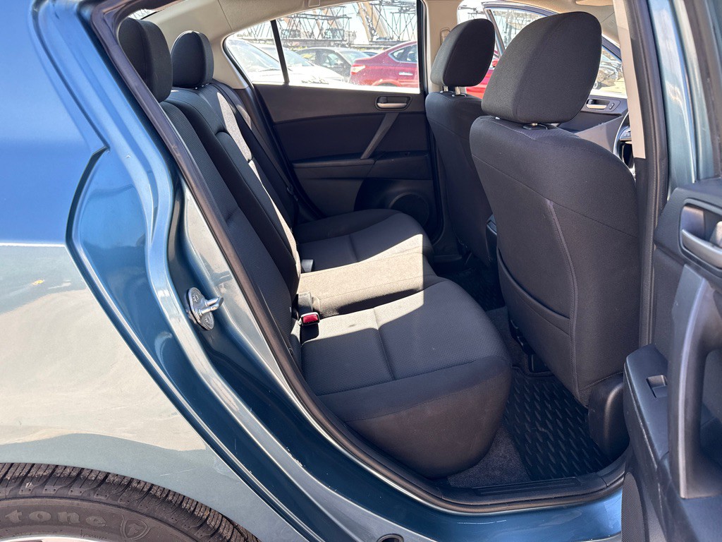 2010 Mazda Mazda3 Image 24