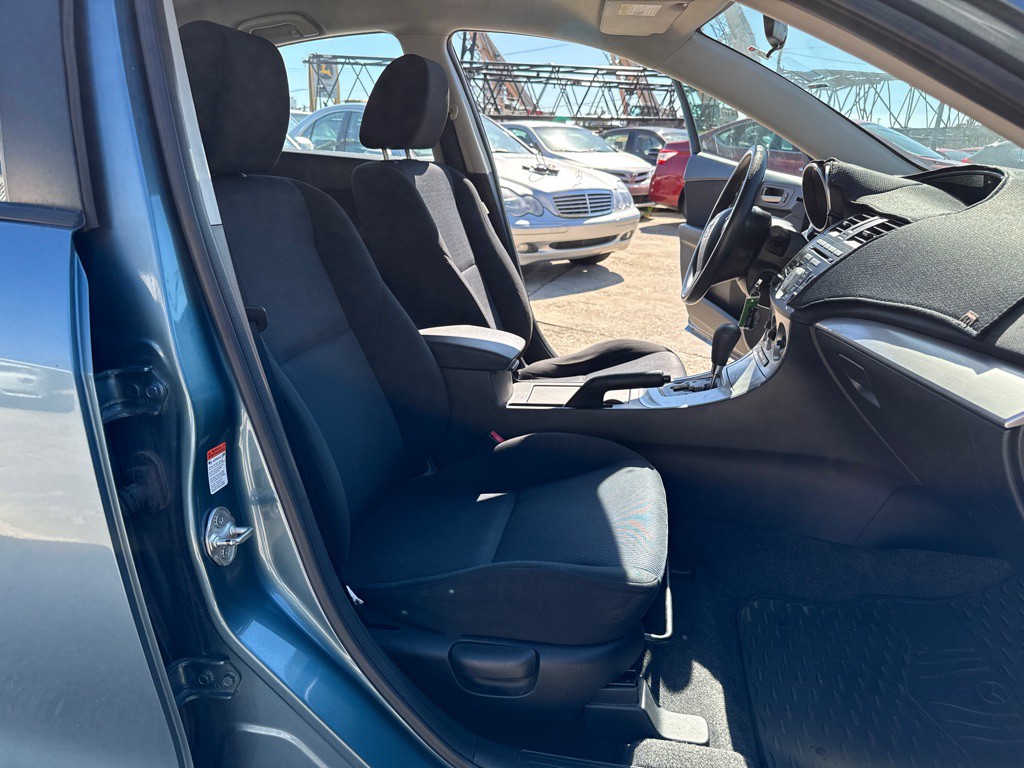 2010 Mazda Mazda3 Image 26