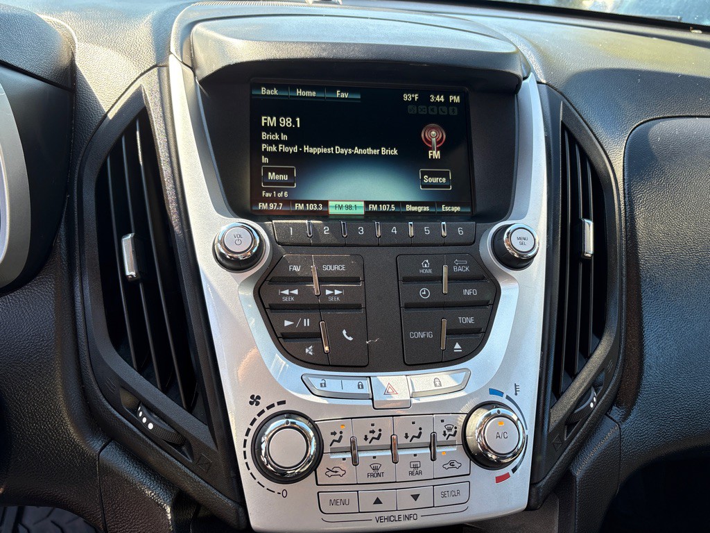 2015 Chevrolet Equinox Image 11