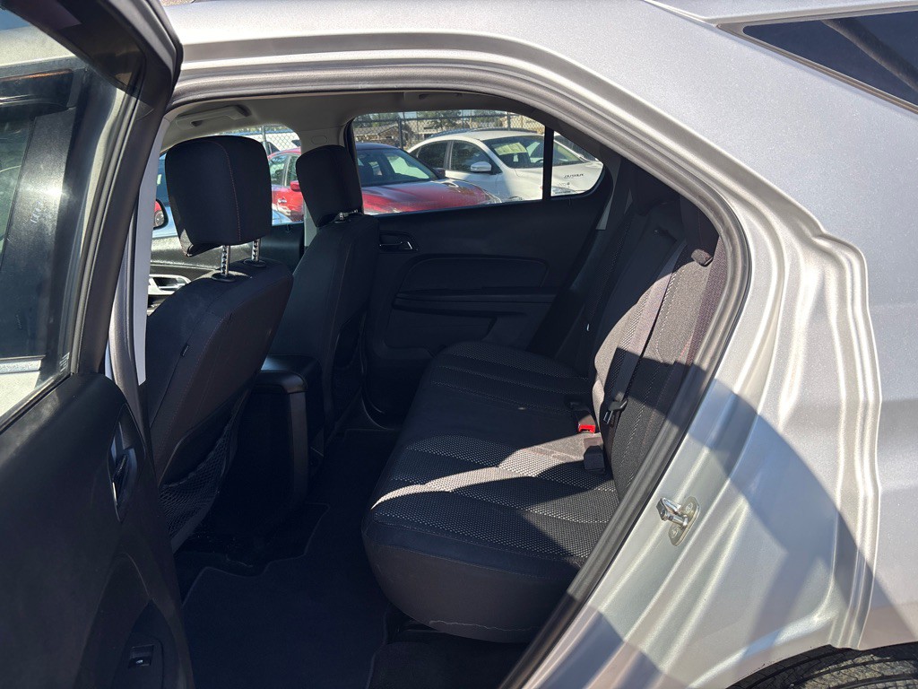 2015 Chevrolet Equinox Image 16