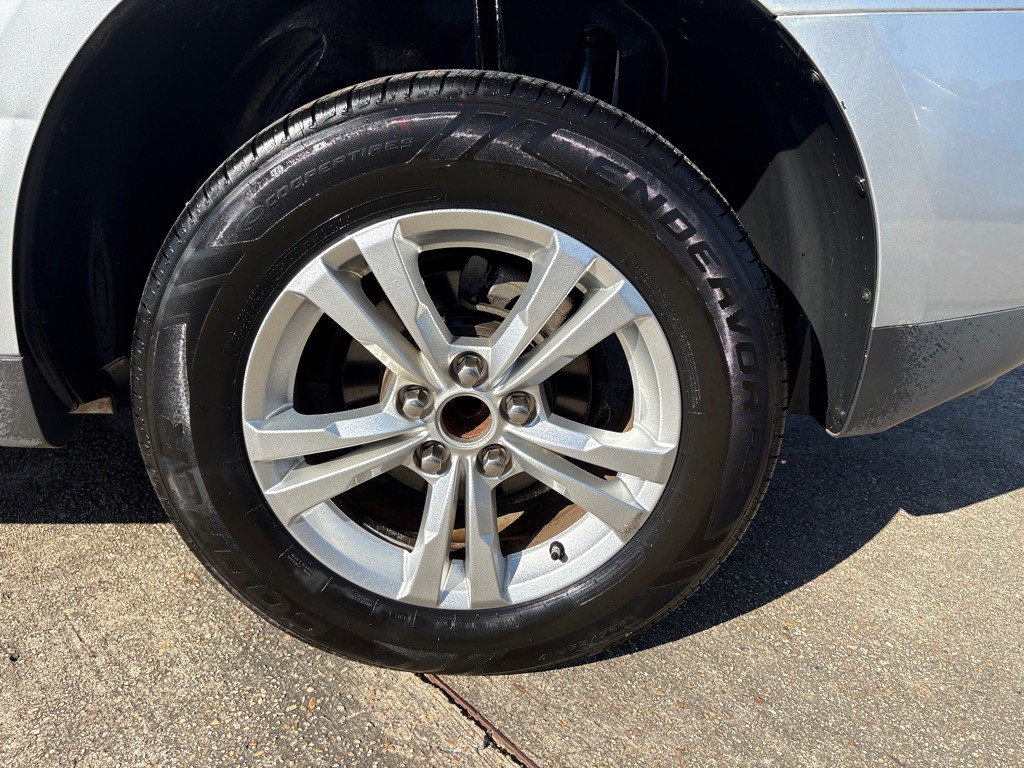 2015 Chevrolet Equinox Image 32