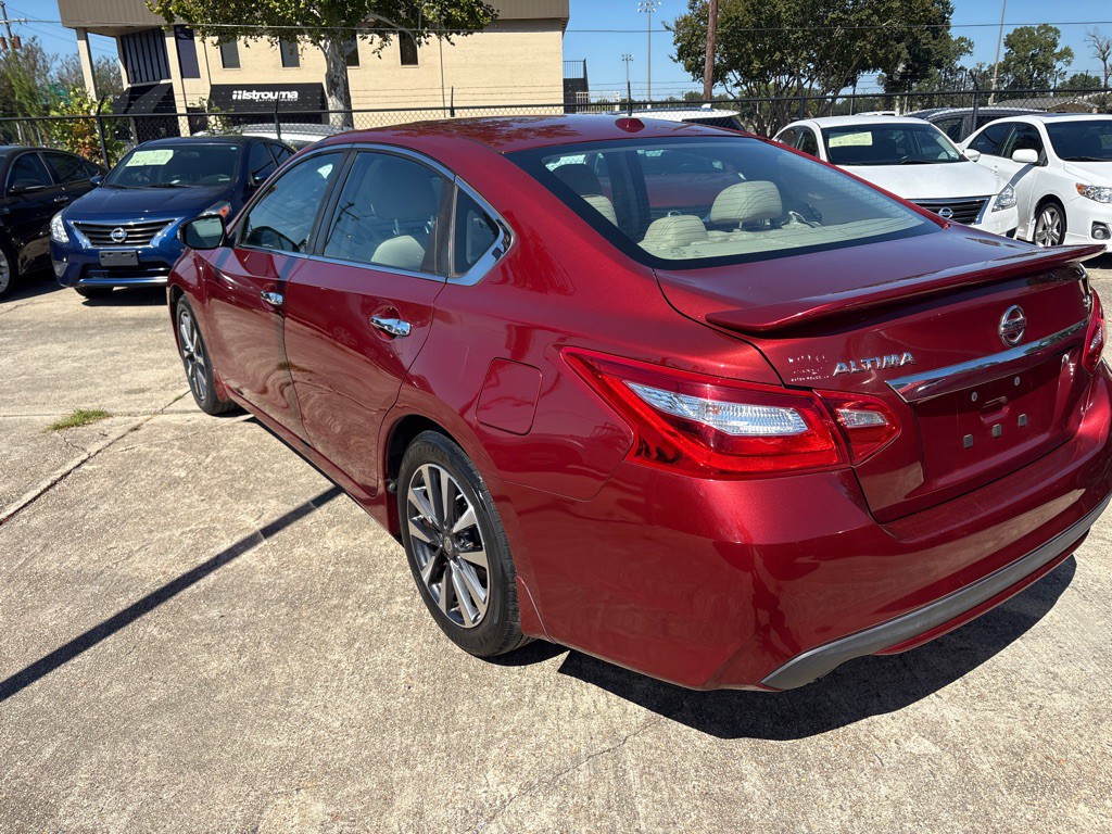 2016 Nissan Altima Image 3
