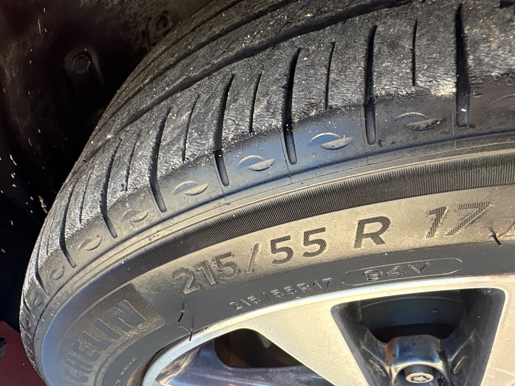 2016 Nissan Altima Image 32