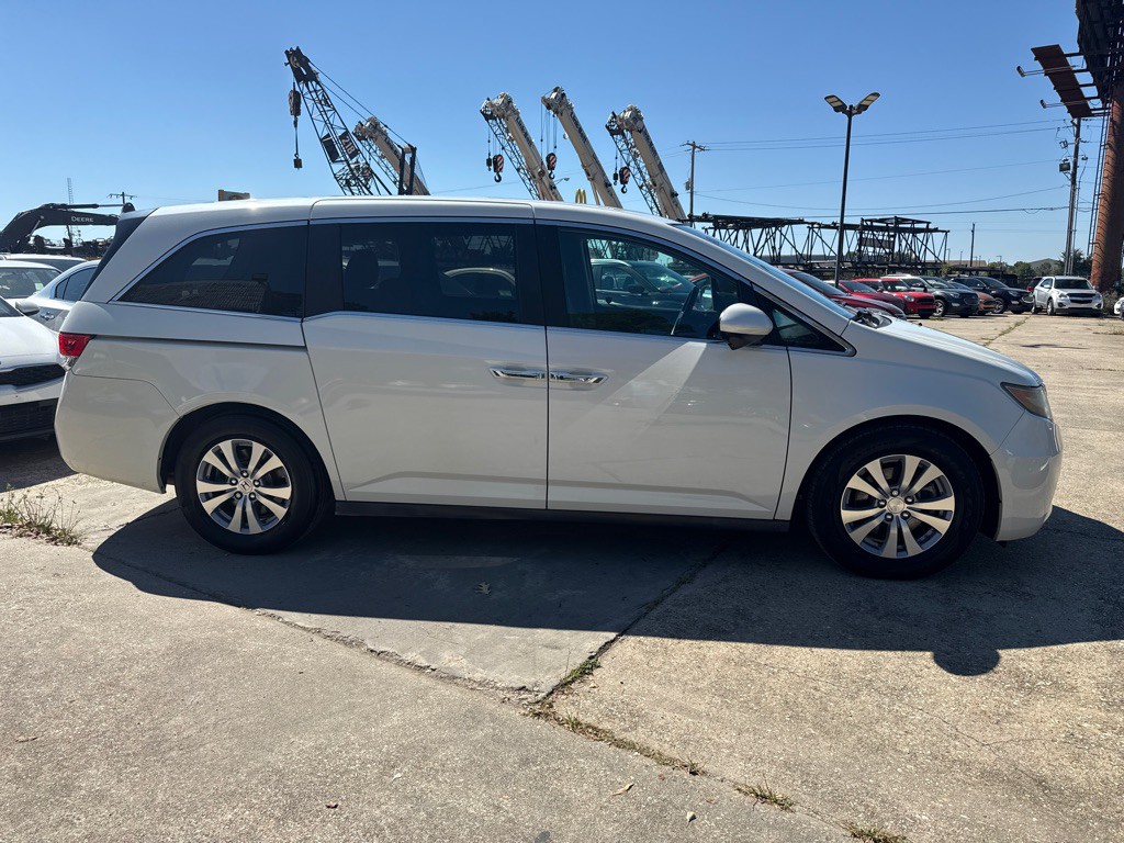 2015 Honda Odyssey Image 4