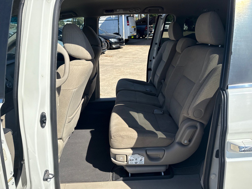2015 Honda Odyssey Image 10