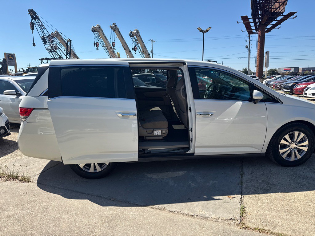 2015 Honda Odyssey Image 24