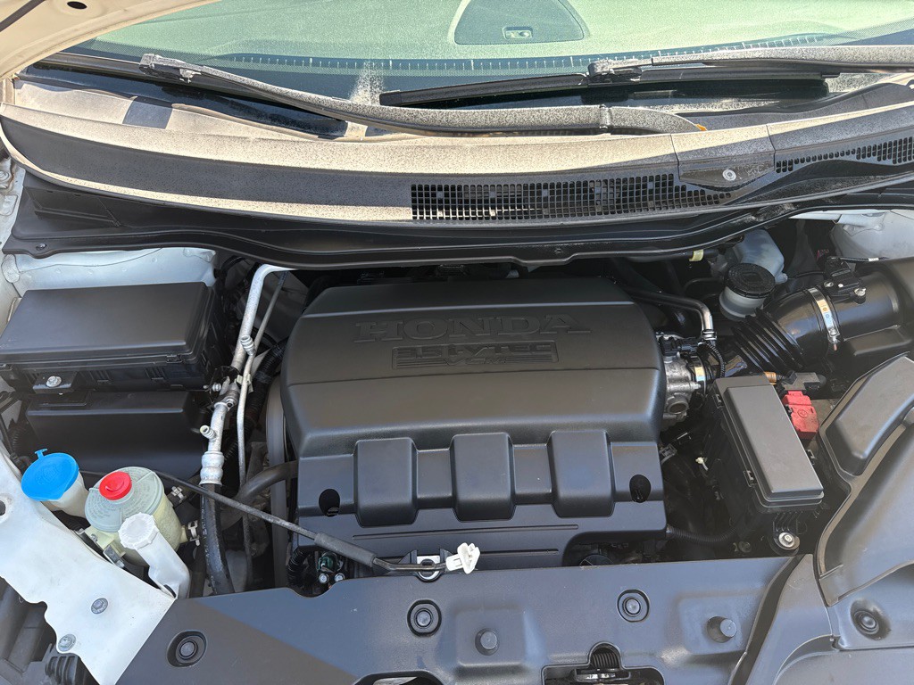 2015 Honda Odyssey Image 32