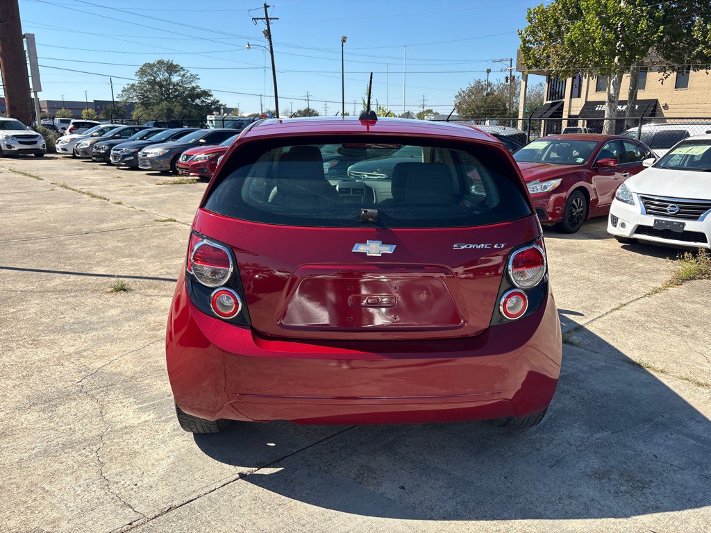 2015 Chevrolet Sonic Image 4