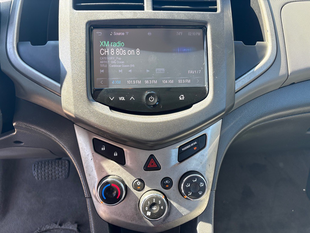 2015 Chevrolet Sonic Image 11