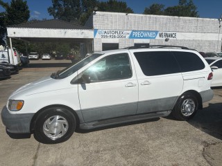 Image for 2002 Toyota Sienna LE ID: 6931158