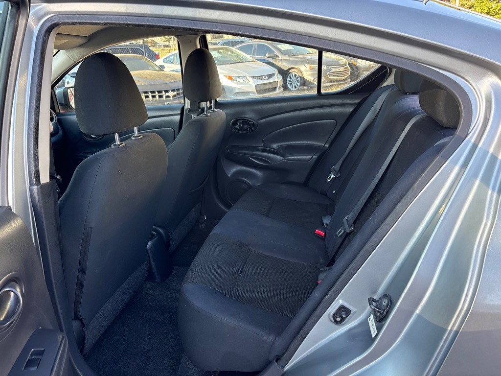 2012 Nissan Versa Image 15