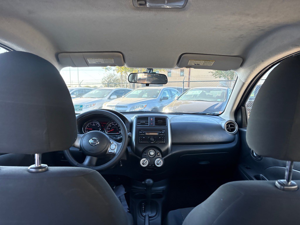 2012 Nissan Versa Image 16