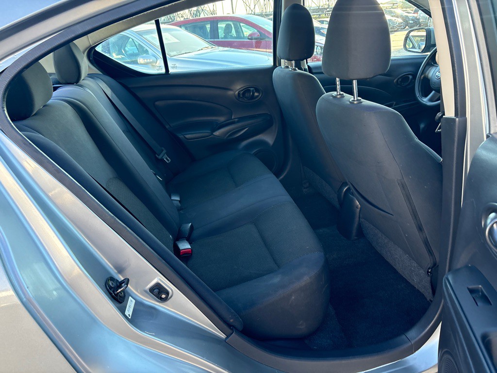 2012 Nissan Versa Image 19