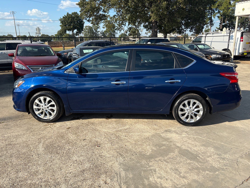 2018 Nissan Sentra Image 2