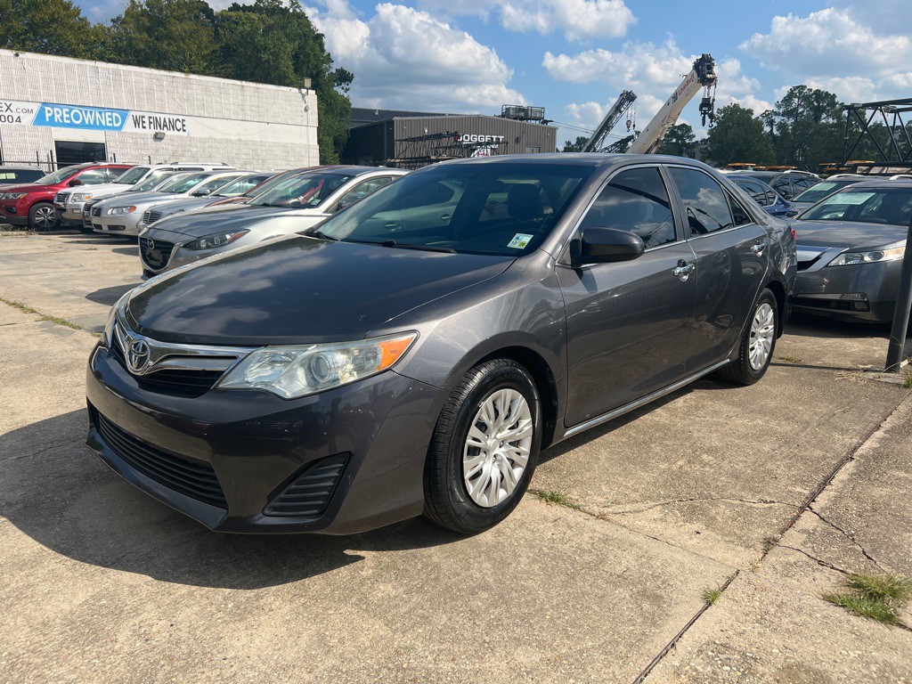 2013 Toyota Camry Image 3