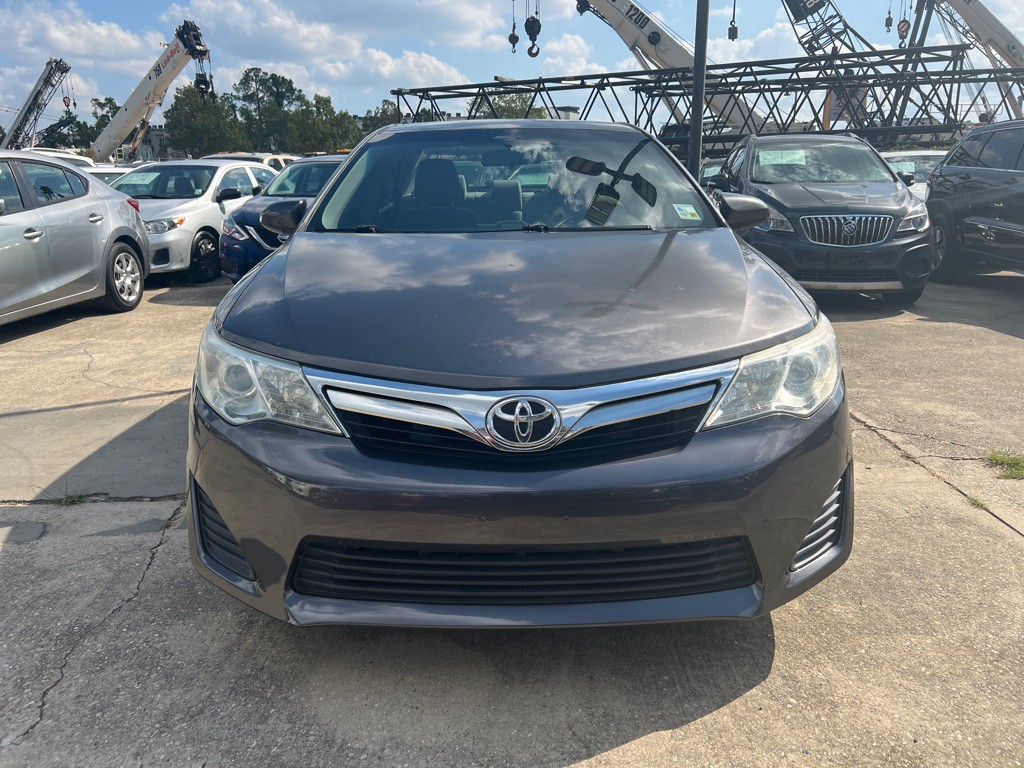 2013 Toyota Camry Image 4