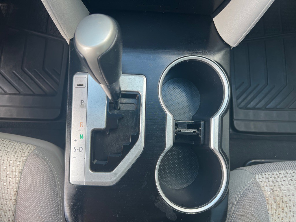 2013 Toyota Camry Image 19