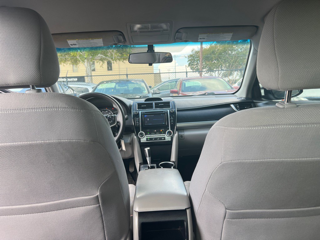 2013 Toyota Camry Image 25