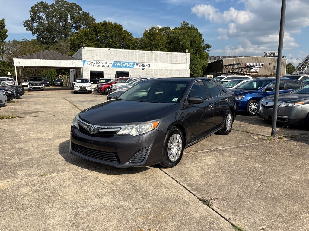 2013 Toyota Camry Image 43