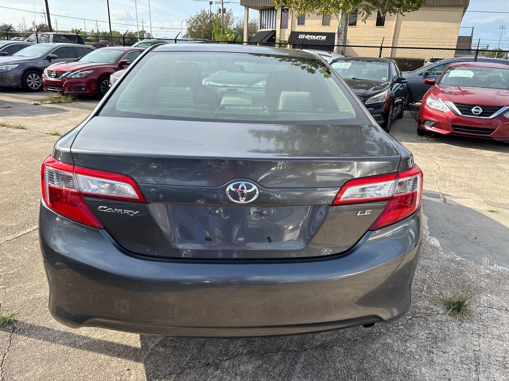 2013 Toyota Camry Image 46
