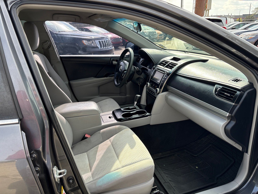 2013 Toyota Camry Image 64