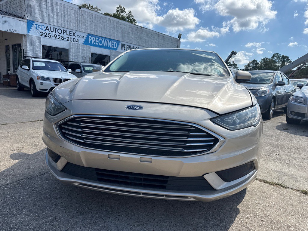 2017 Ford Fusion Image 2