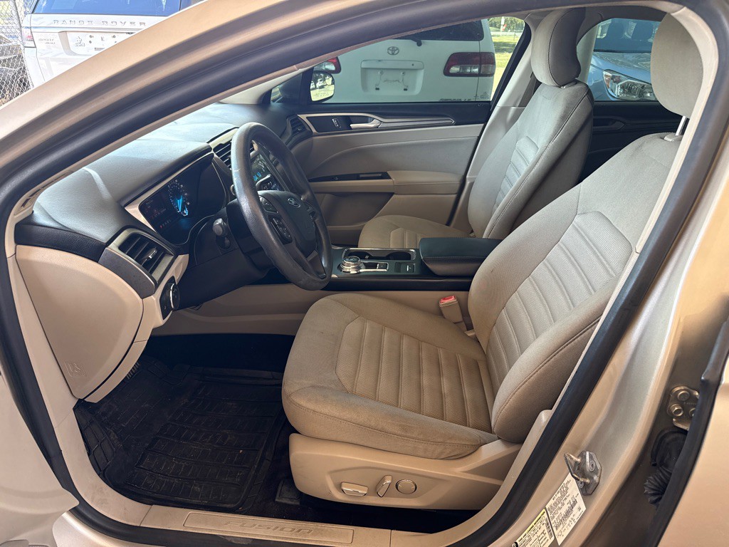 2017 Ford Fusion Image 9