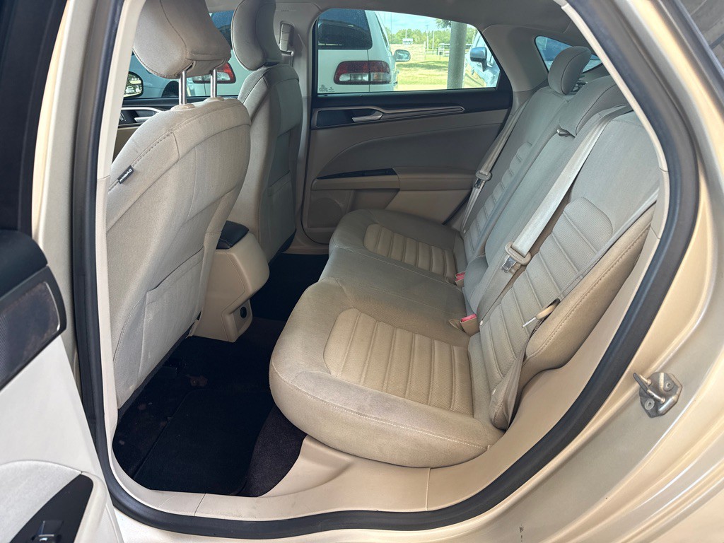 2017 Ford Fusion Image 10