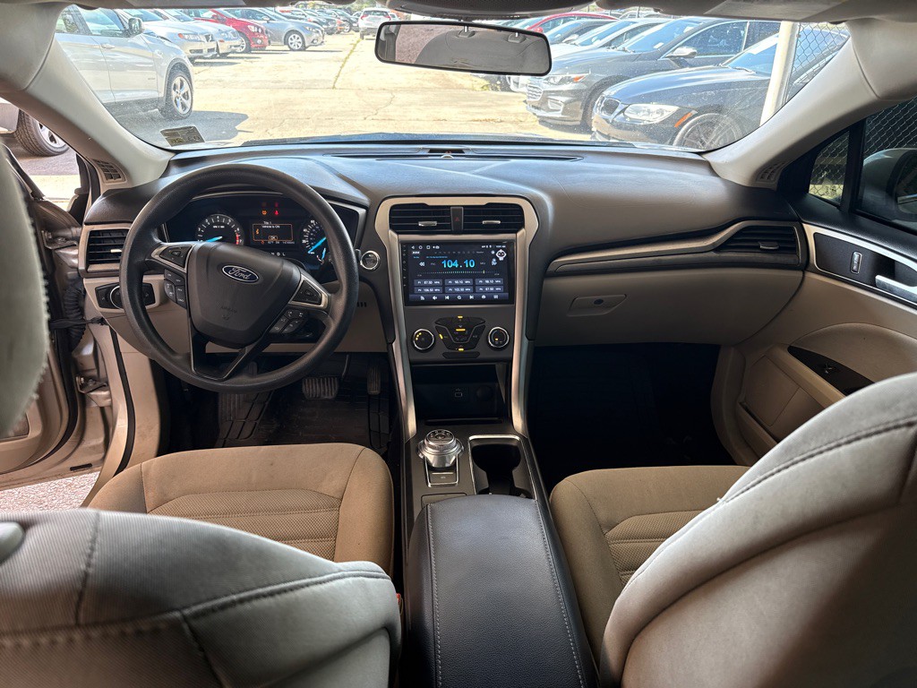 2017 Ford Fusion Image 11