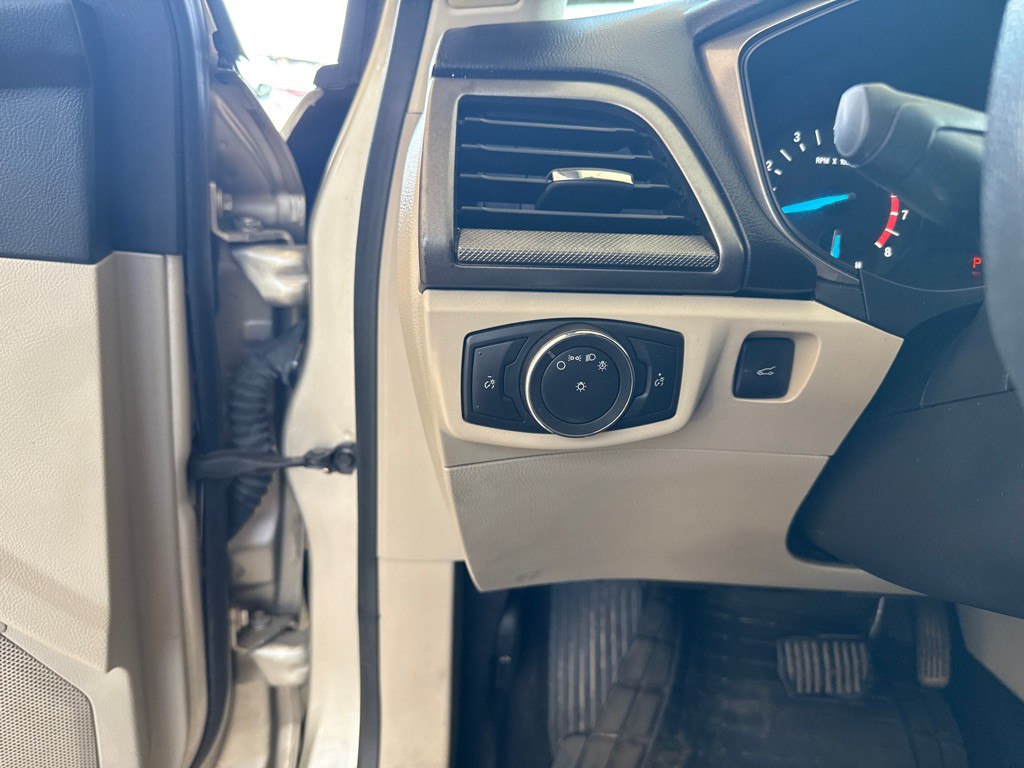 2017 Ford Fusion Image 17