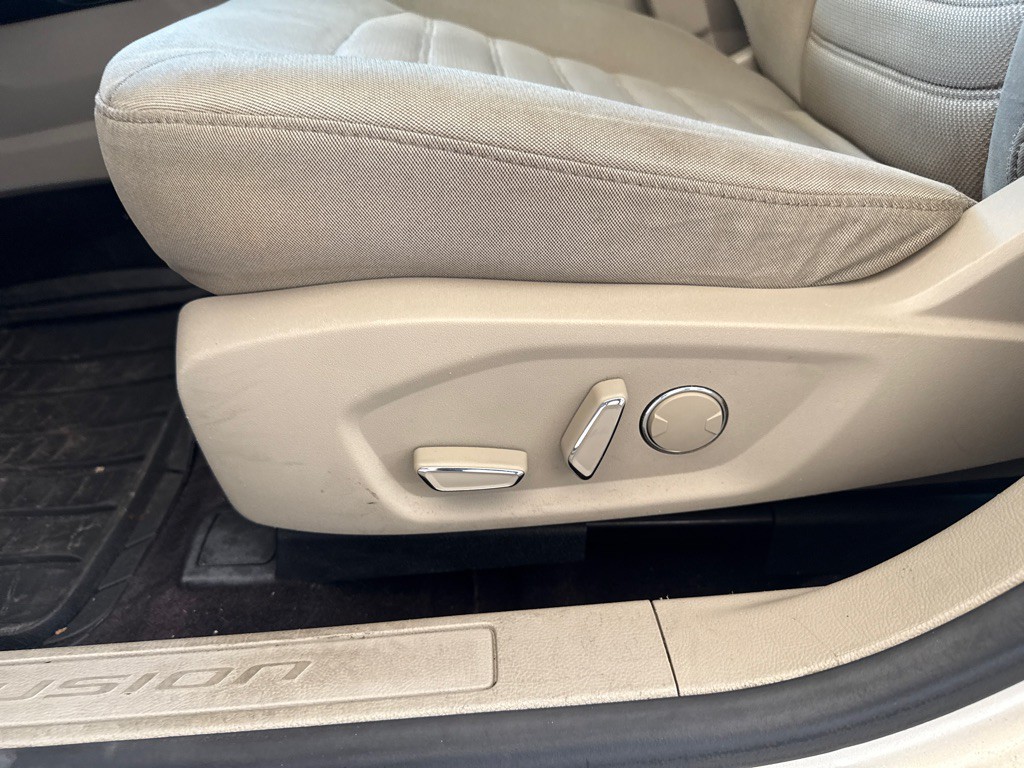 2017 Ford Fusion Image 20