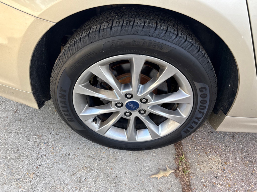 2017 Ford Fusion Image 30