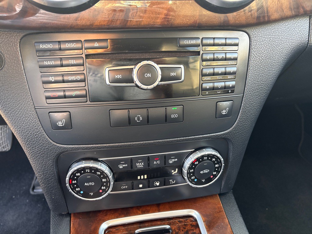 2014 Mercedes-Benz GLK-Class Image 11