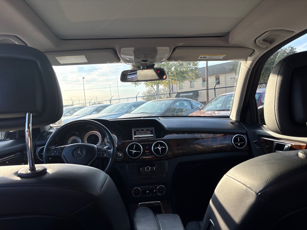 2014 Mercedes-Benz GLK-Class Image 17