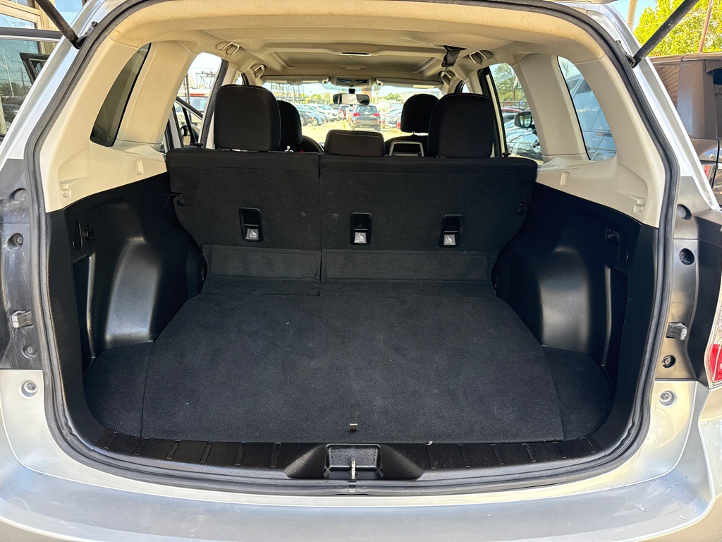 2015 Subaru Forester Image 11