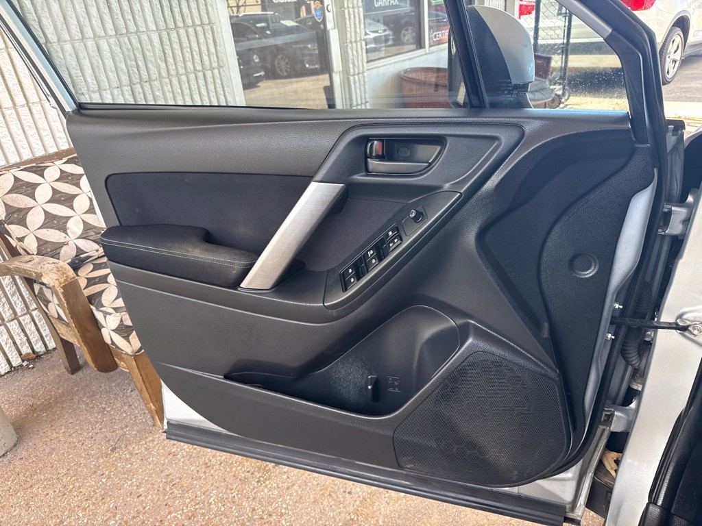 2015 Subaru Forester Image 21