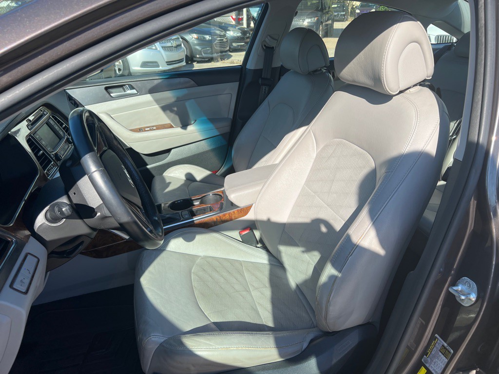 2015 Hyundai Sonata Image 17