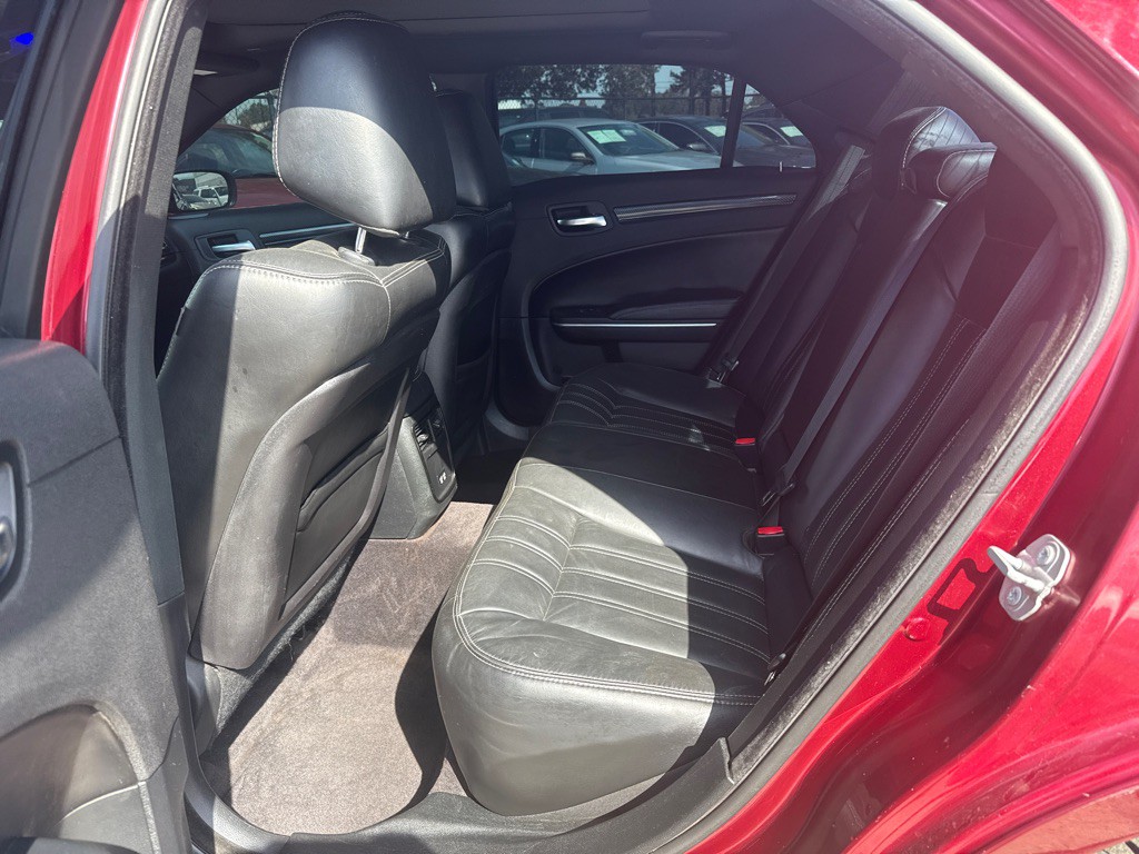 2018 Chrysler 300 Image 10