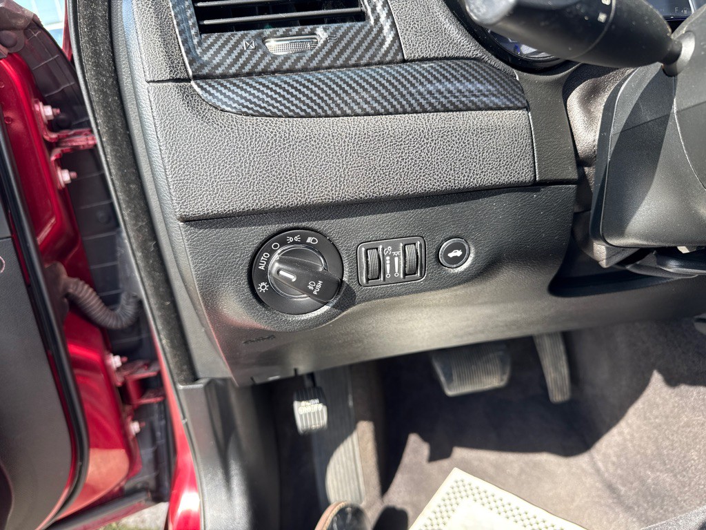 2018 Chrysler 300 Image 17