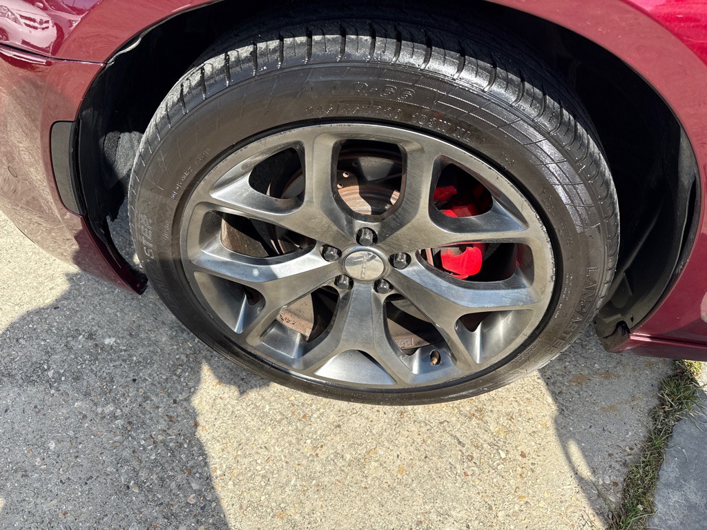 2018 Chrysler 300 Image 33