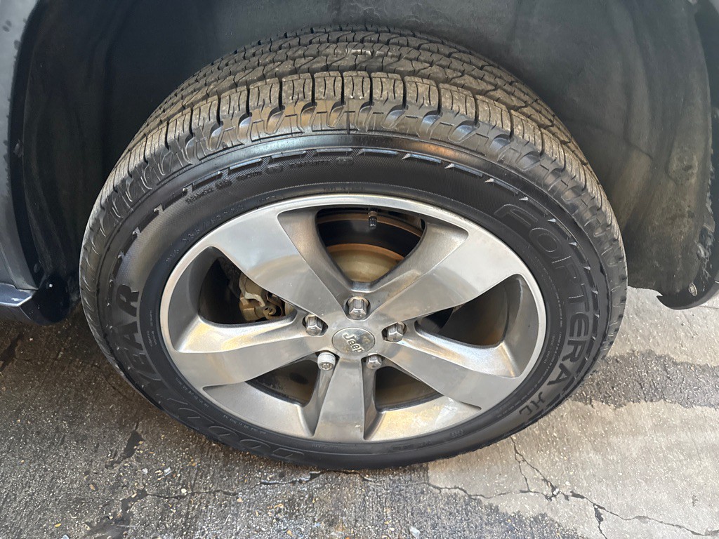 2014 Jeep Grand Cherokee Image 32