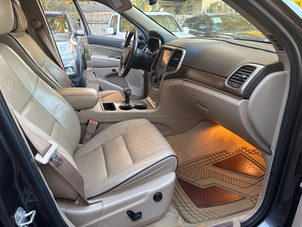 2014 Jeep Grand Cherokee Image 24