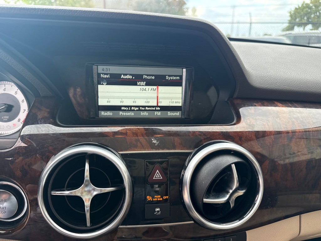 2014 Mercedes-Benz GLK-Class Image 15