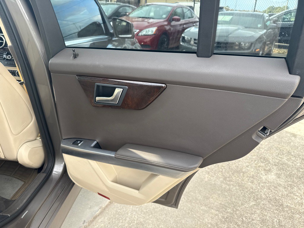 2014 Mercedes-Benz GLK-Class Image 26